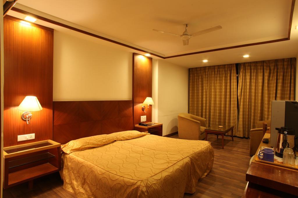 Hotel Jammu Ashok ภายนอก รูปภาพ