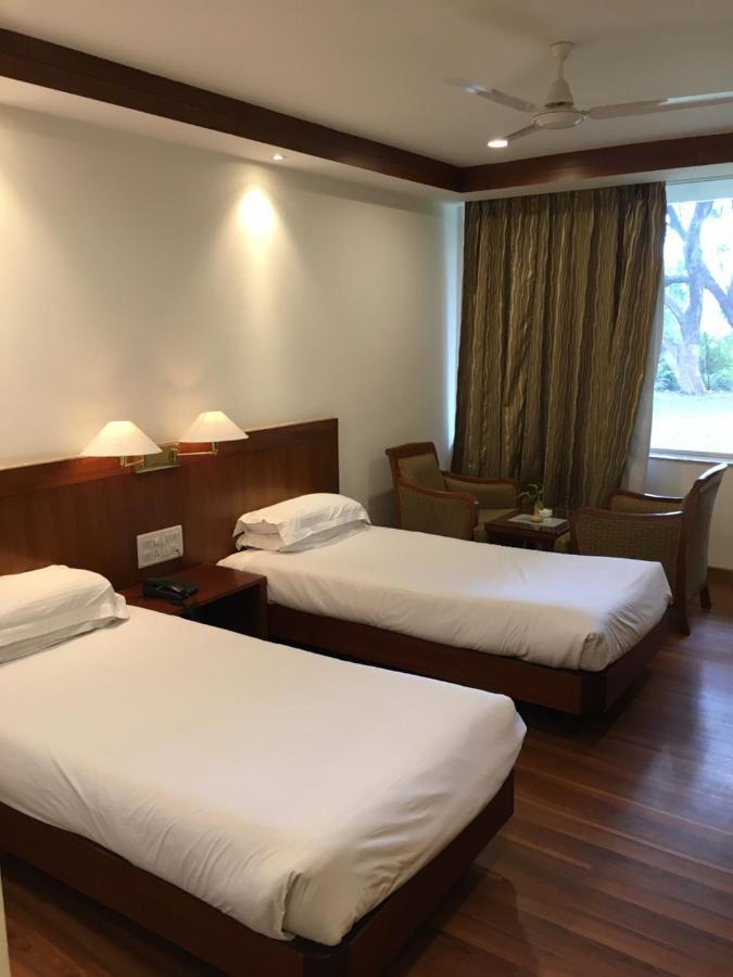 Hotel Jammu Ashok ภายนอก รูปภาพ